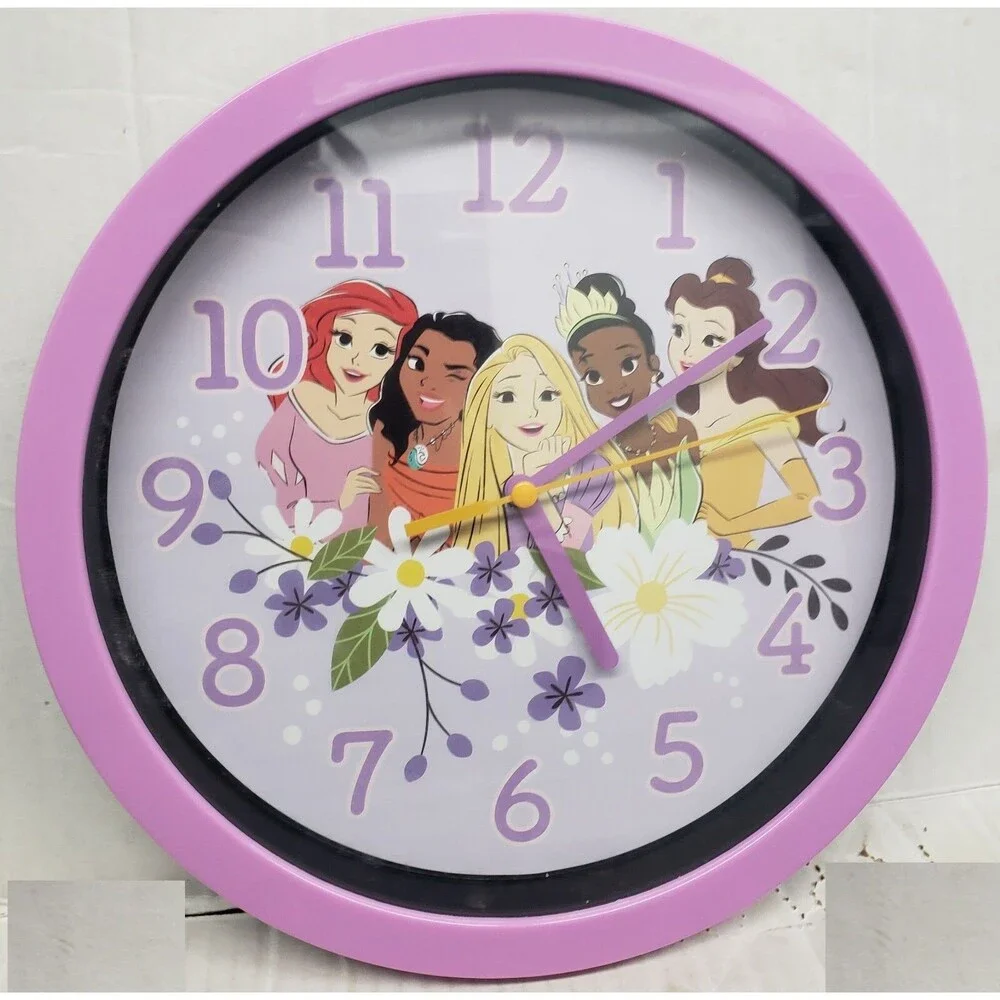 Round Plastic Decor. Wall 10